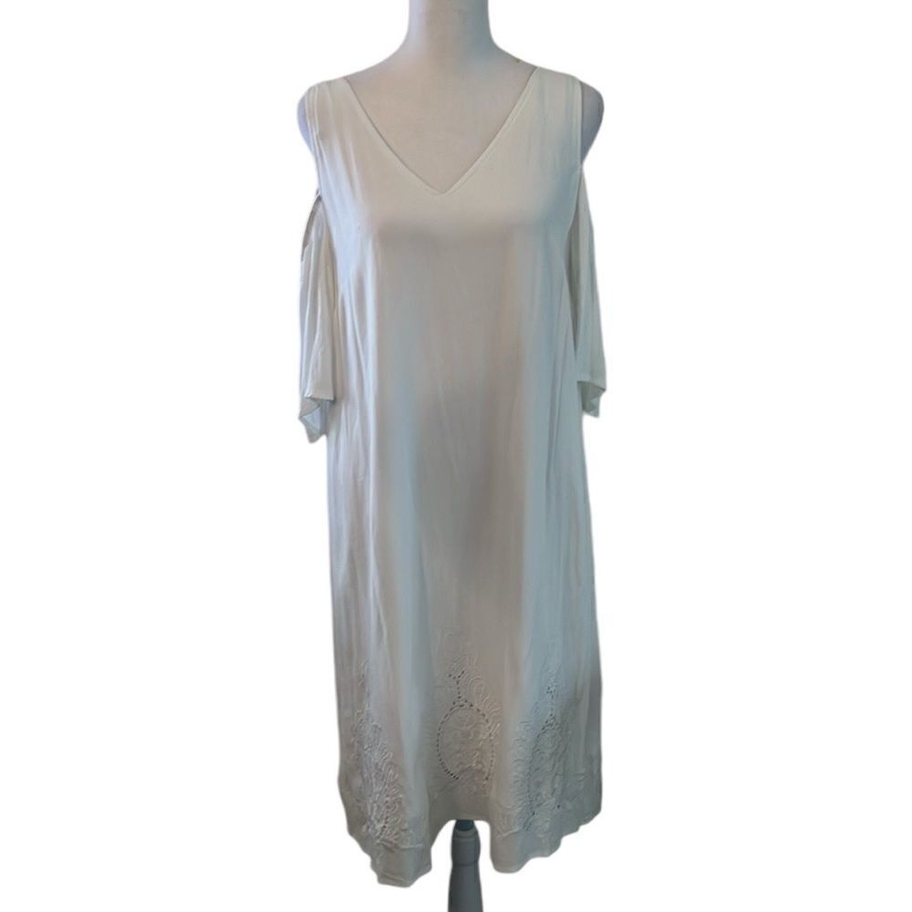 Mossimo szS white lined cold shoulder SS embroidered detail hem midi dress EUC